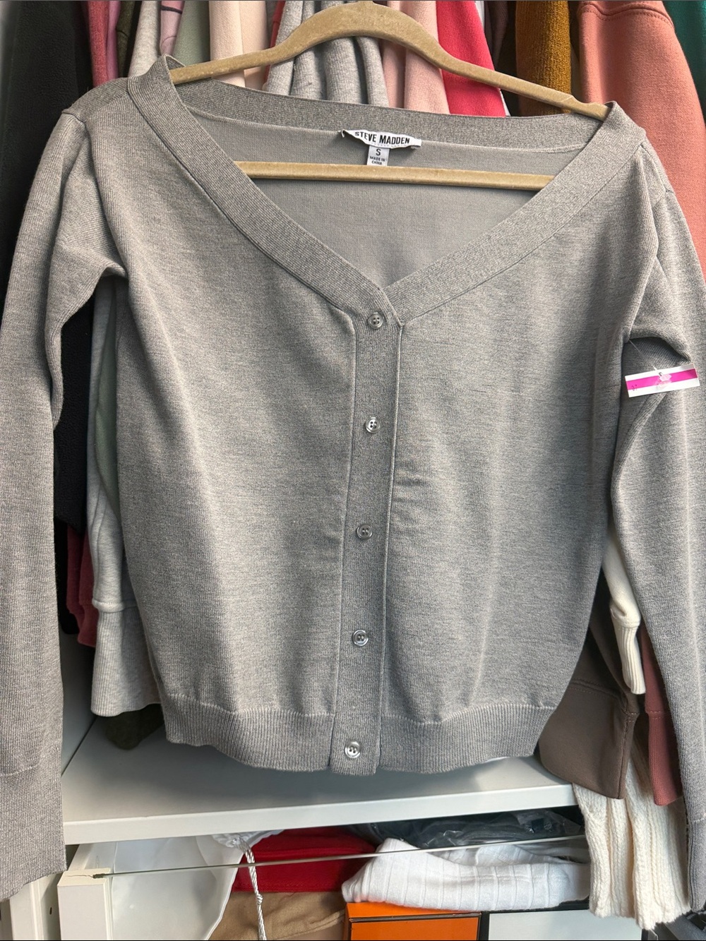 Steve Madden Light Gray V-Neck Button-Front Cardigan Sweater